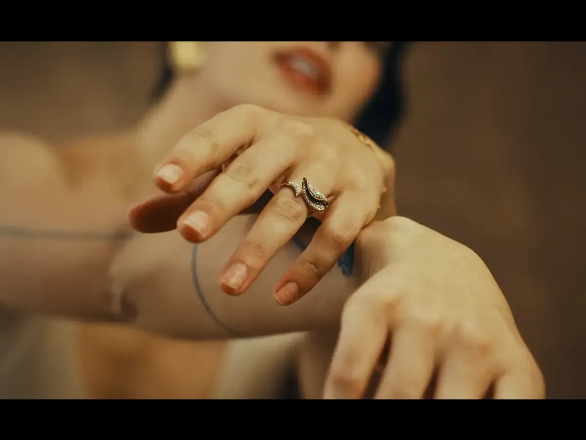 CLAY WHISPERS BY BLUESTONE X BALLET still 5