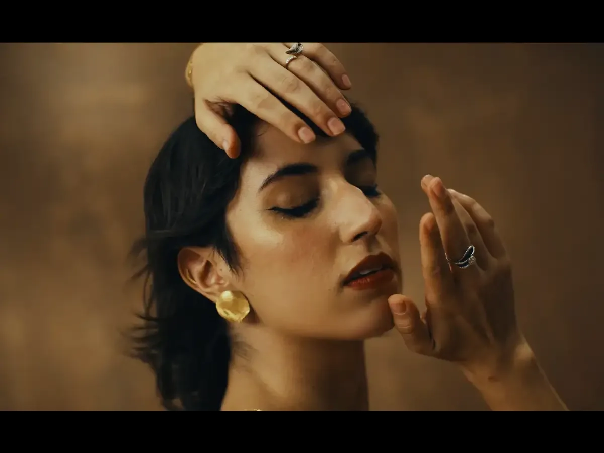 CLAY WHISPERS BY BLUESTONE X BALLET still 1